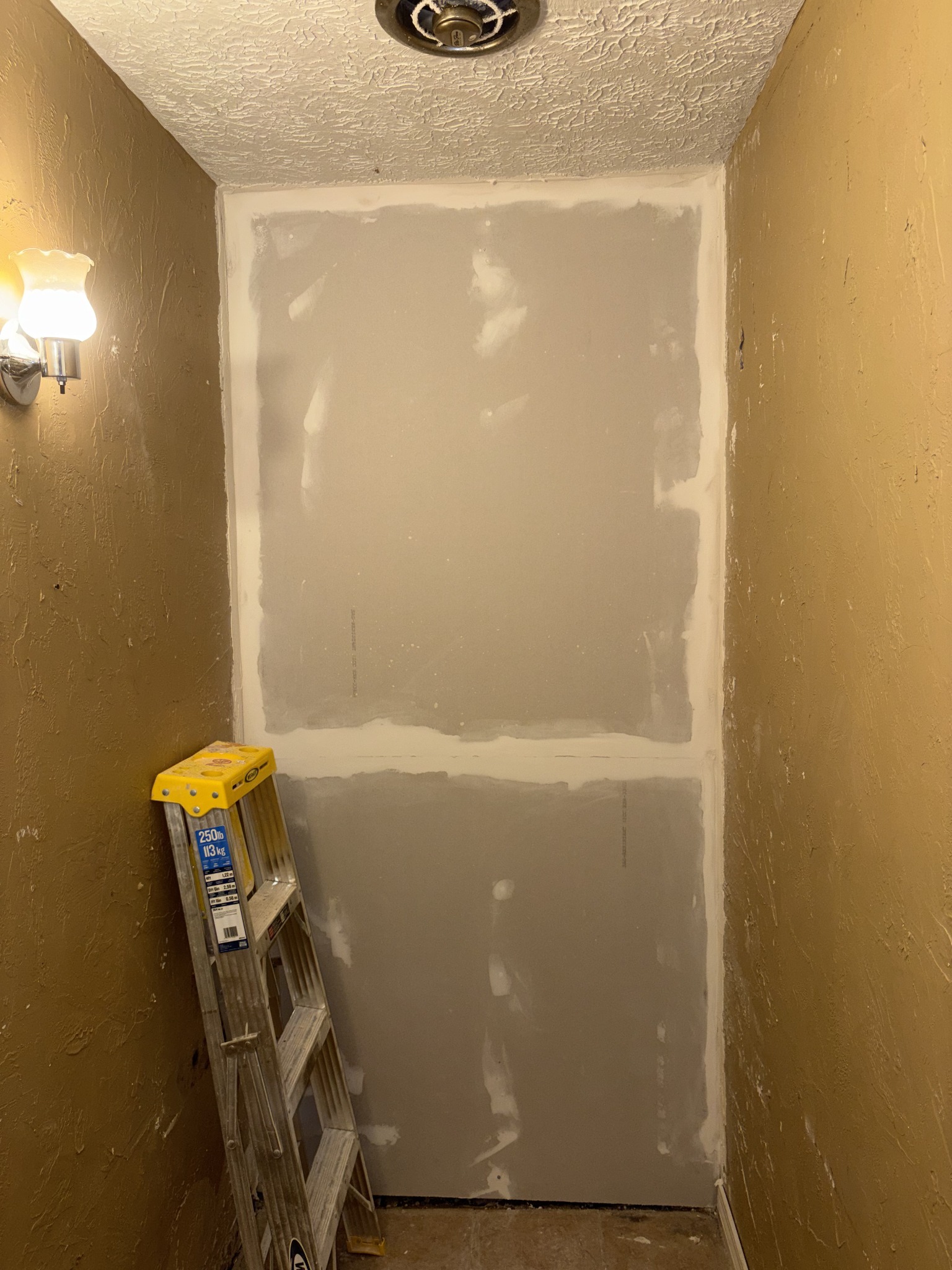 Replacement drywall with taped seams